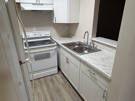 5th image of 2100 Auburn Ave #9