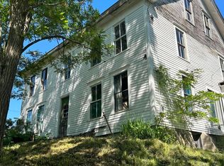 297 S Main St, Winterport, ME 04496