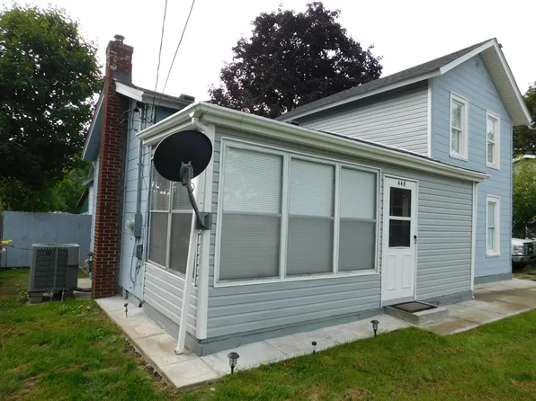 448 E Main St, Springport, MI 49284