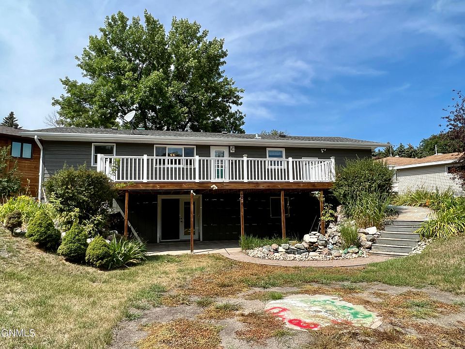 1296 Central Ave N, Valley City, ND 58072 Zillow