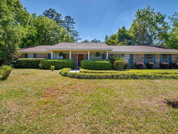 2nd image of 3025 Stillwood Ct