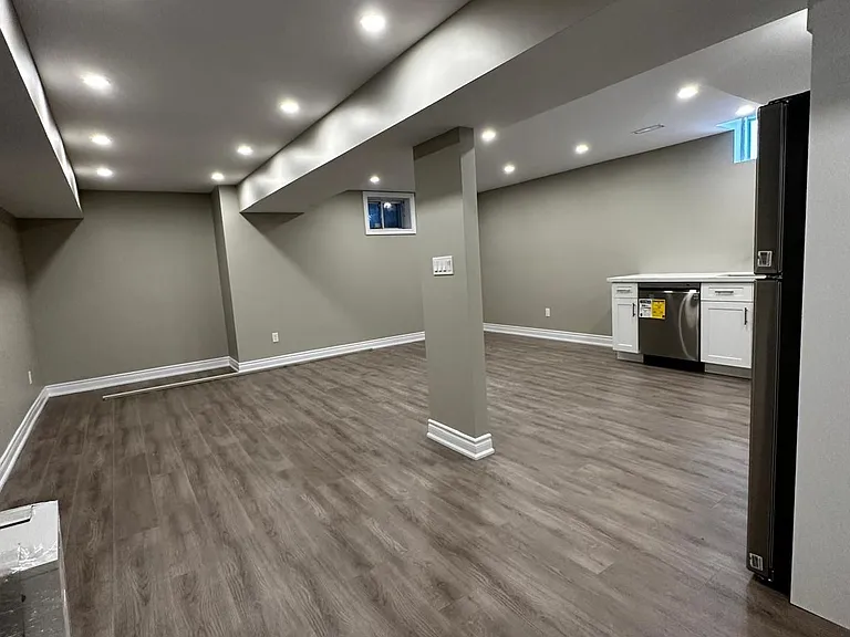 181 Glenforest Dr — Photo 4