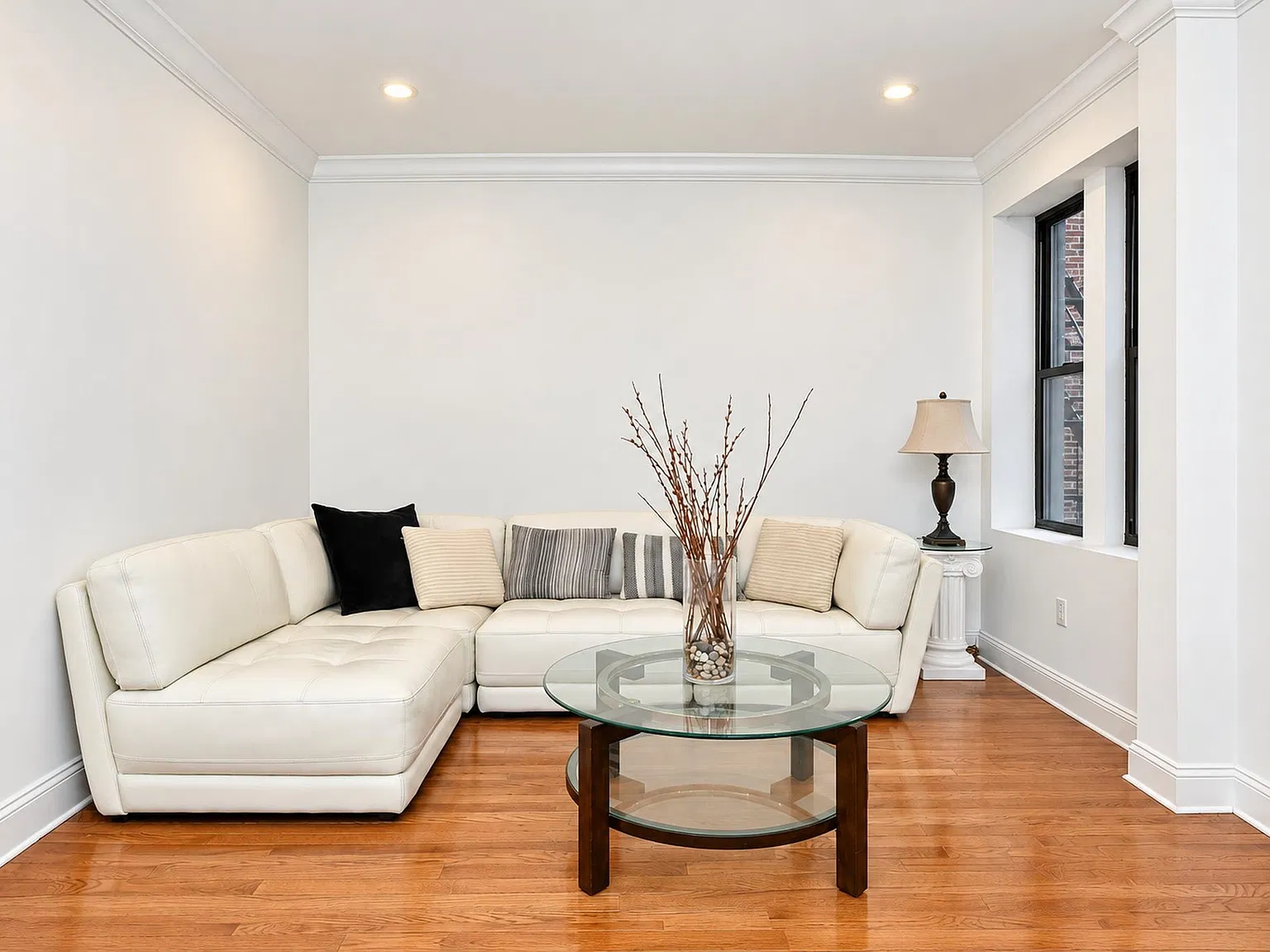 1 bed, 1.0 bath, $1,995 — Photo 2