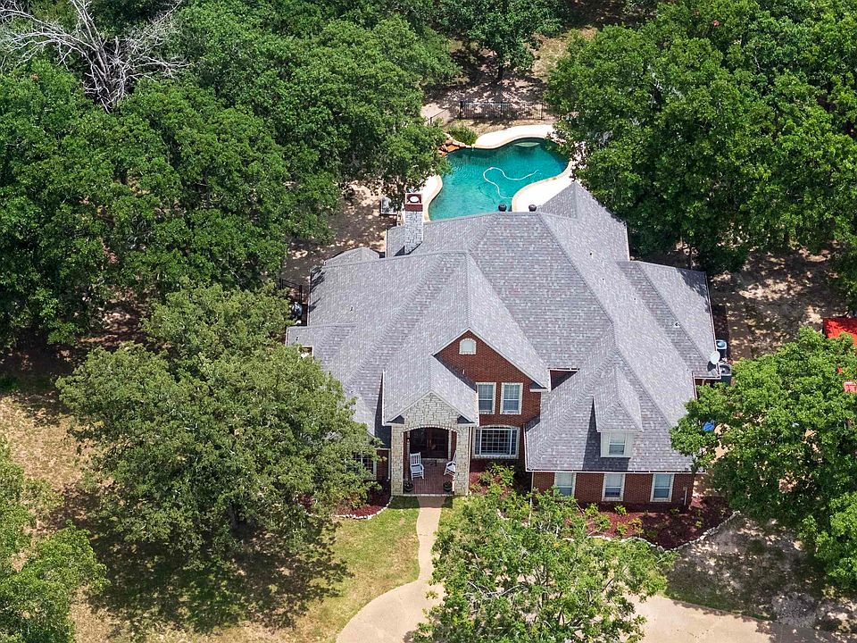 1st image of 1101 Bunny Rabbit Rd