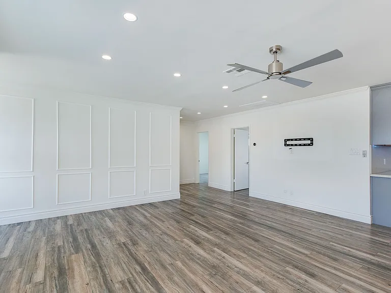 8224 E Virginia Ave — Photo 8