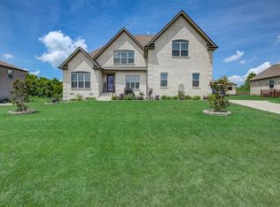 213 McGreevy Dr, La Vergne, TN 37086