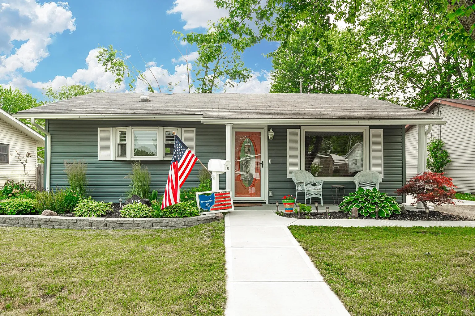 105 Saratoga Dr photo 1
