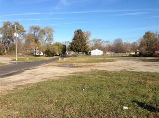 1520 Ecorse Rd, Ypsilanti, MI 48198