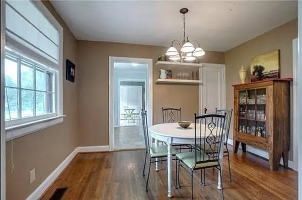 1506 Wendell Ave — Photo 5