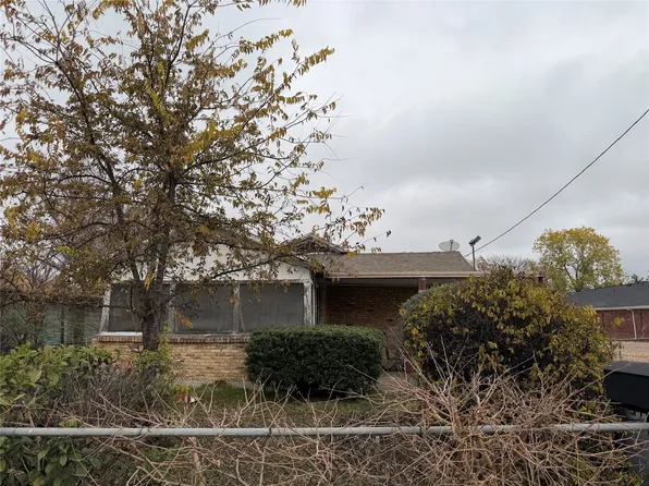 3331 Canada Dr, Dallas, TX 75212