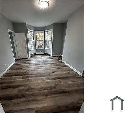 3 bed, $2,900 — Photo 2