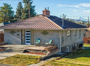 605 NW 10th St, Redmond, OR 97756