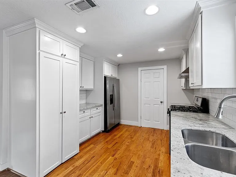 1305 Idylwild St #A — Photo 11