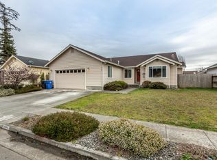 1462 Garden Brook St, McKinleyville, CA 95519