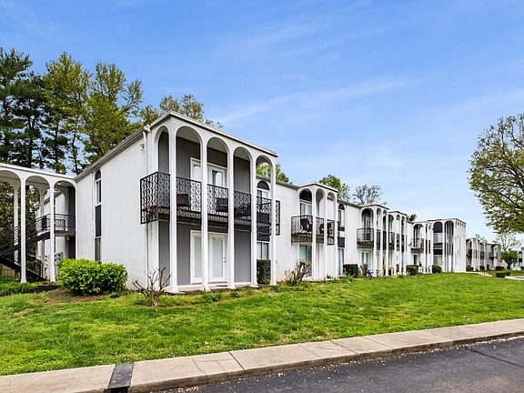 2nd image of 1302 Dr Martin Luther King Jr Blvd #22