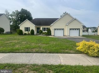 501 Jennifer Ln, Vineland, NJ 08360