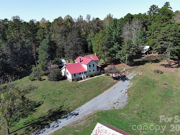 2nd image of 2006 Okeewemee Rd