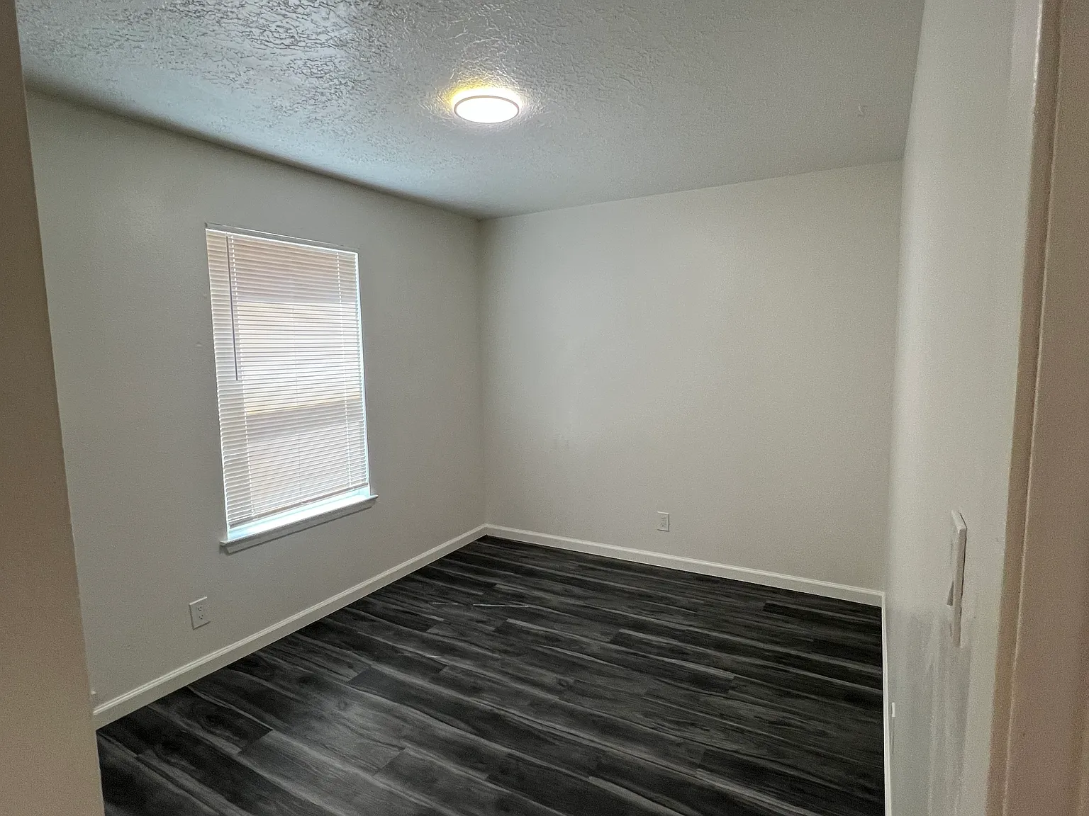 2 bed, 800 sqft, $1,195 — Photo 4