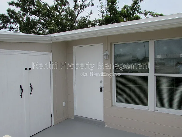 23025 Gulfcoast Ave — Photo 7