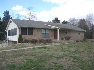 670 Hart Ln, Reagan, TN 38368