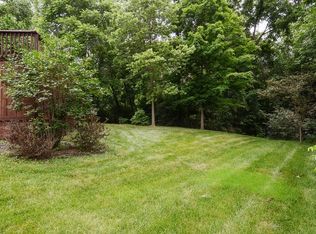 9748 Loganberry Ln, Indianapolis, IN