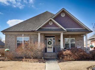 16777 Gardenview Ln, Athens, AL 35613