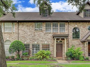 2267 Broadlawn Dr, Houston, TX 77058