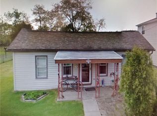 3725 Meadow Ln, South Park, PA 15129