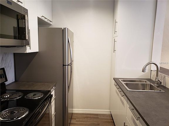 4th image of 134 W Washington Ave APT 5