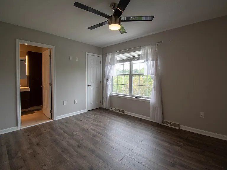 5620 Queen Anne Ct #1 — Photo 5