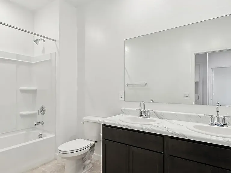 2761 W Sheppard Ave — Photo 3