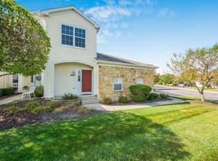 1425 Hidden Grove Cir, Joliet, IL 60435