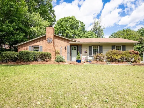 1515 Ann Arbor Ave, High Point, NC 27265