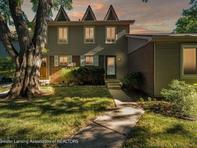 2014 Blue Lac Dr, Haslett, MI, 48840