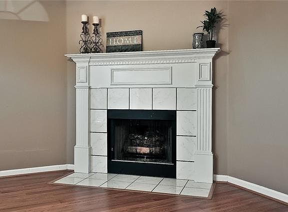 5th image of 1410 Middleborough Ct