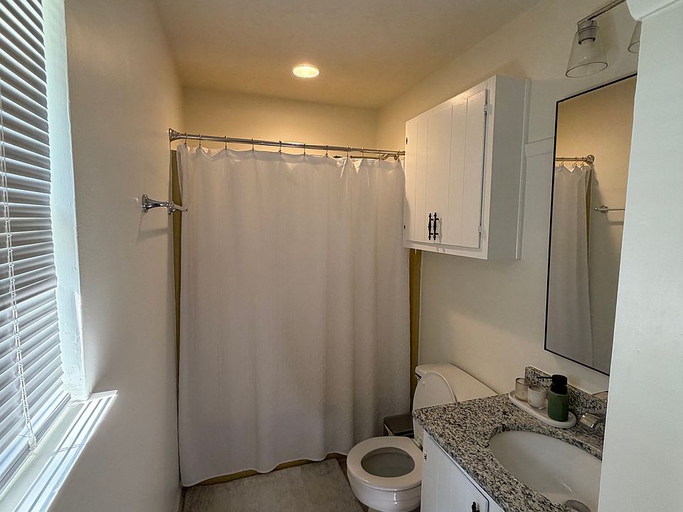 1st image of 520 Elder St #520