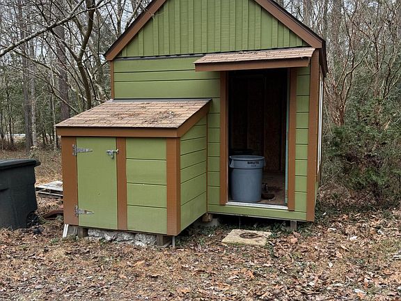 2nd image of 4529 Bell Williams Road