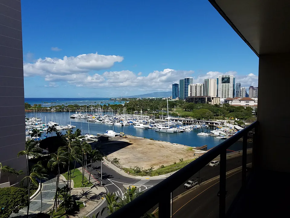 1684 Ala Moana Blvd #1052