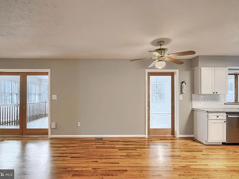 8301 Whitebark Ct — Photo 6