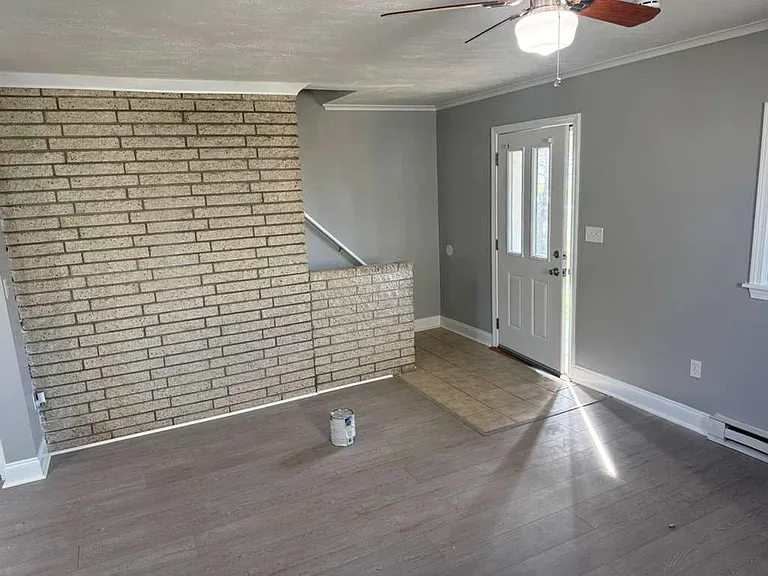 840 Poplar St — Photo 2