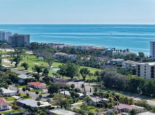 1050 Bogey Ln, Longboat Key, FL 34228