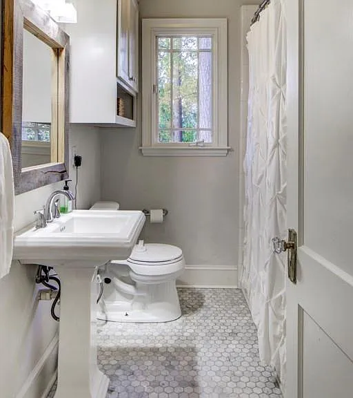 2192 Edison Ave NE — Photo 14