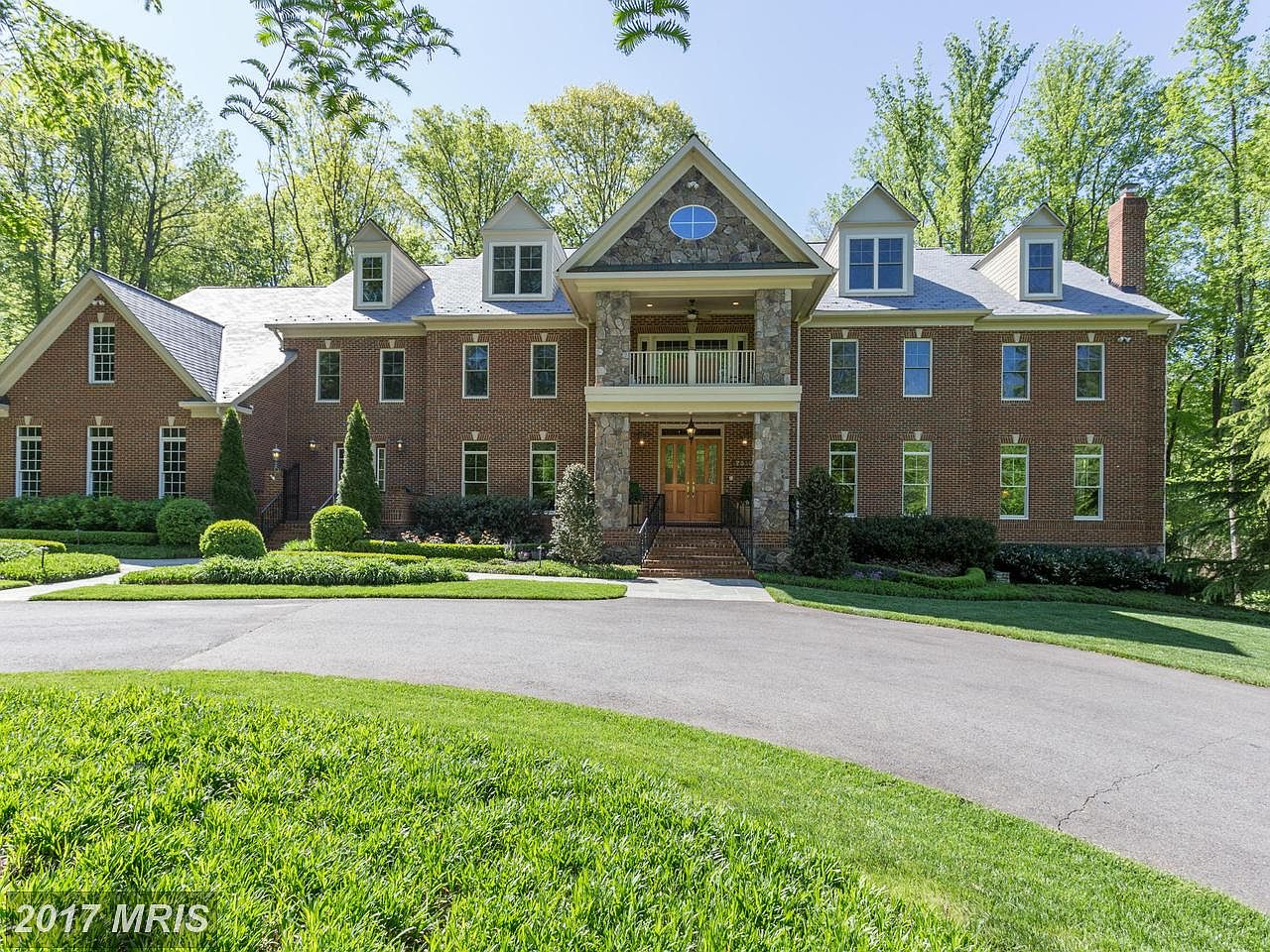 7518 Clifton Rd, Clifton, VA 20124 | Zillow
