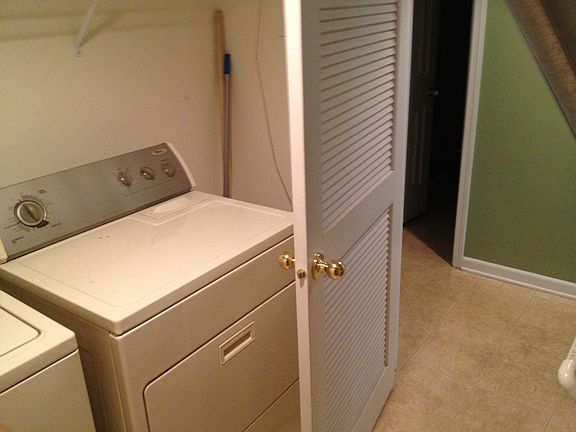 Washer/Dryer/Maintenance Room