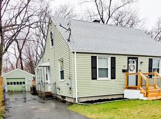 46 Midway St, Springfield, MA 01151