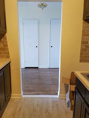 Rented by Max & Associates Realty Corp | media 34