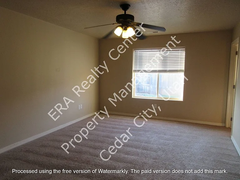 4276 W 300 N — Photo 7