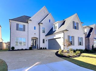 607 Covington Walk Ln S, Collierville, TN 38017