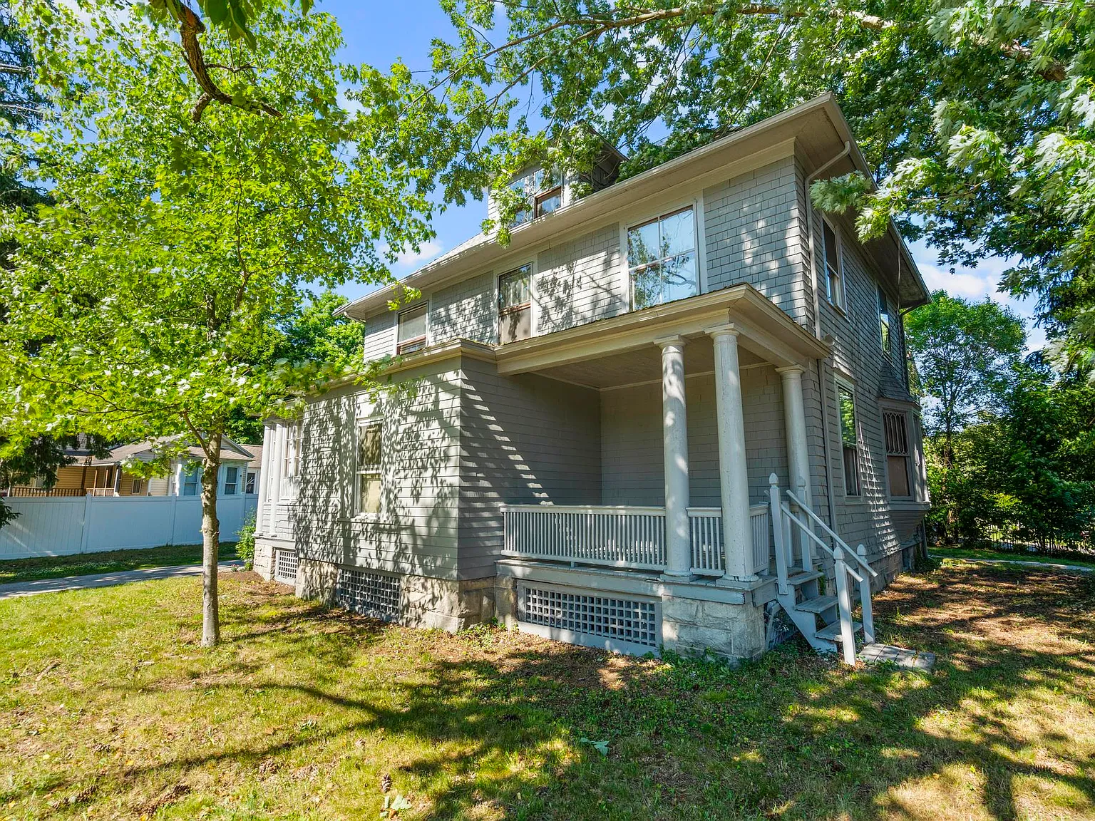 2 bed, 1.5 bath, 1000 sqft, $1,650 — Photo 3