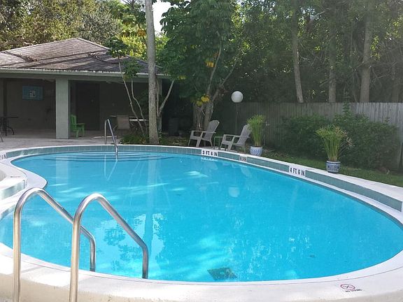 4th image of 5023 Barrington Cir